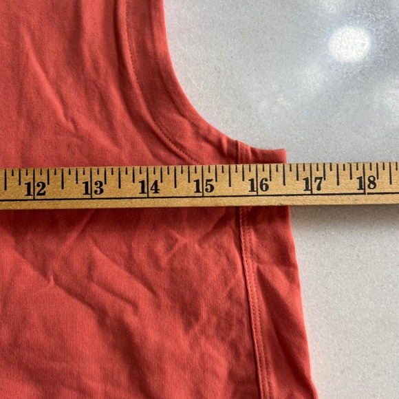 Athleta Coral Orange Sleeveless Tank Top XS Curved Hem Split Sides Athleisure - Picture 4 of 6